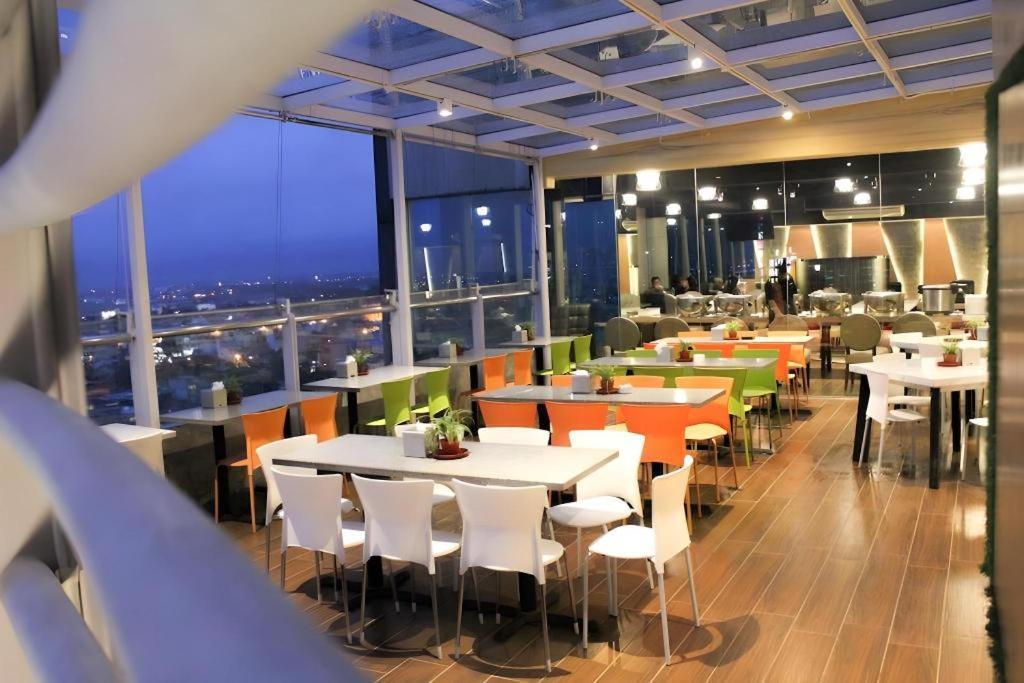 Hermes Palace Hotel Medan Dış mekan fotoğraf
